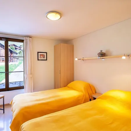 Alpine With Stunning Views שאטו-דו