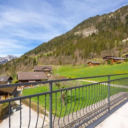 Alpine With Stunning Views Apartamento *