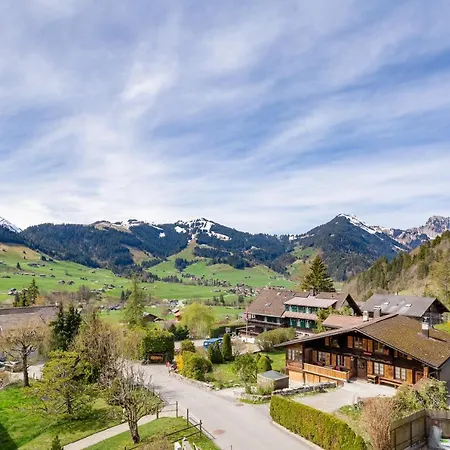 Alpine With Stunning Views *